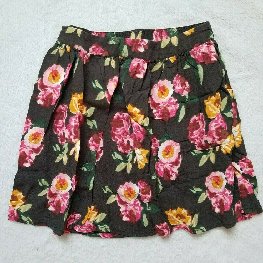 Abercrombie Floral Skirt Medium